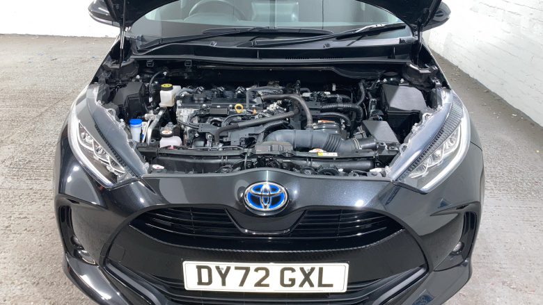 Toyota Yaris 1.5 Hybrid Design 5dr CVT Hybrid Hatchback